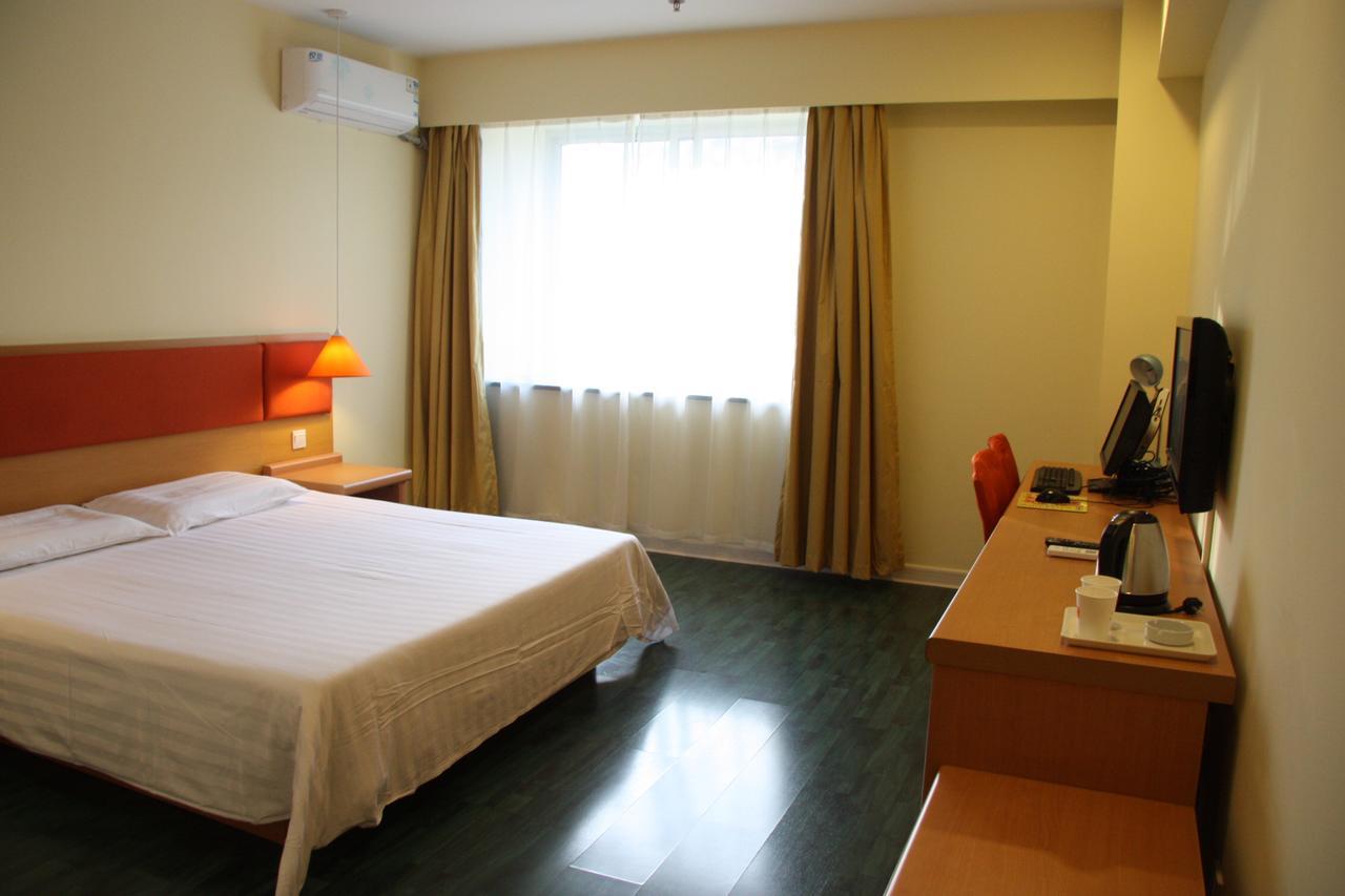 Home Inn Shanghai South Pudong Road Expo Экстерьер фото